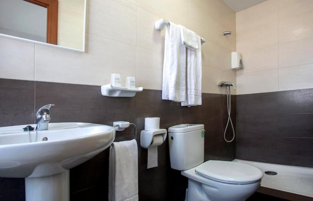 Hostal Sans 46/50