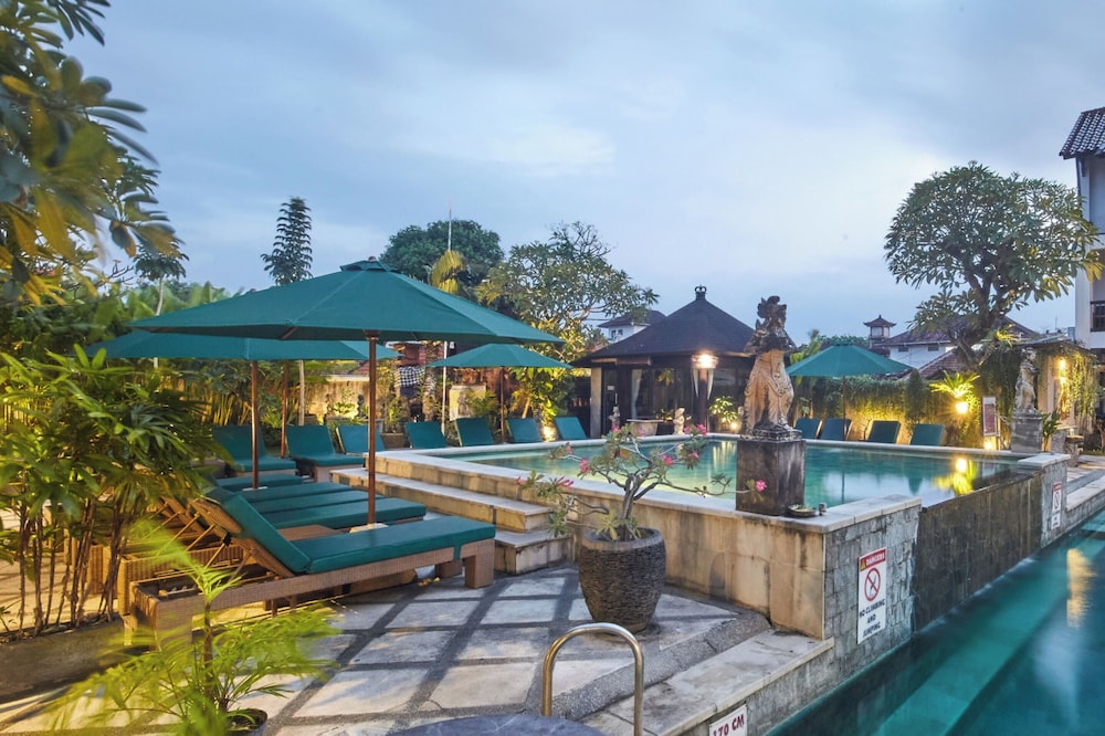 The Lokha Legian Resort and Spa 69/75
