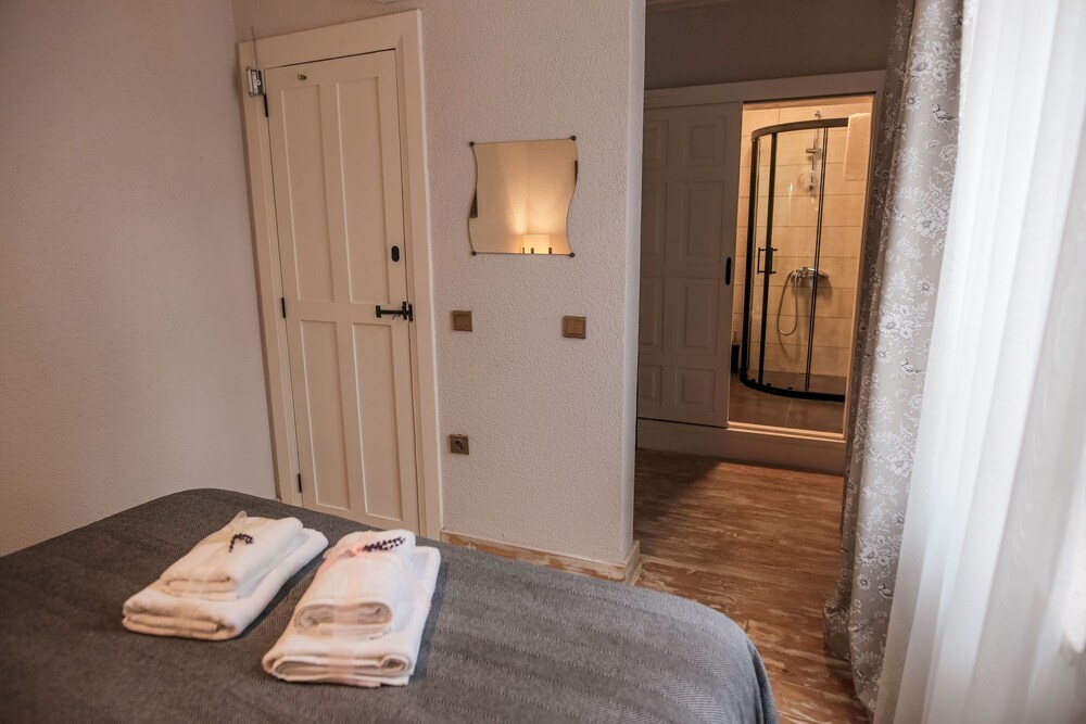 Ayvalik Palacitta Guesthouse 15/22