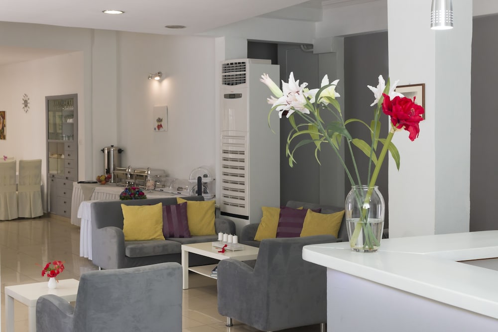 Hotel Francoise 34/51