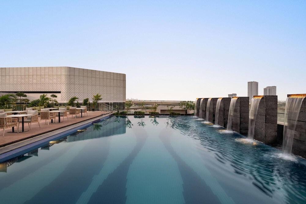 Ramada Encore by Wyndham Gurugram Dwarka Expressway 56/60