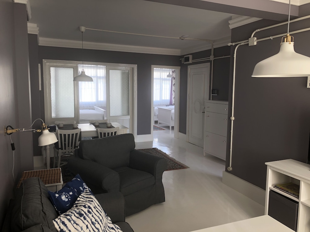 Hotel Fehmi Bey 49/75