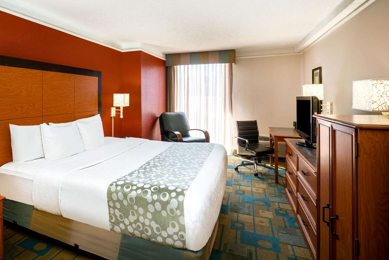 La Quinta Inn & Suites by Wyndham Nashville Airport/Opryland 13/38