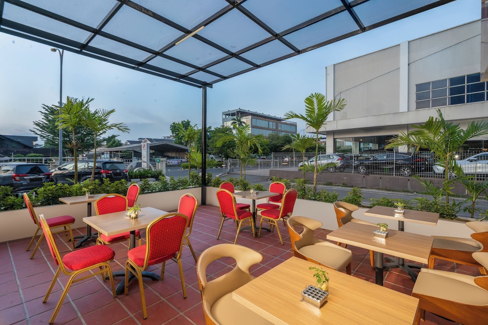Swiss Belinn Baloi Batam 50/63