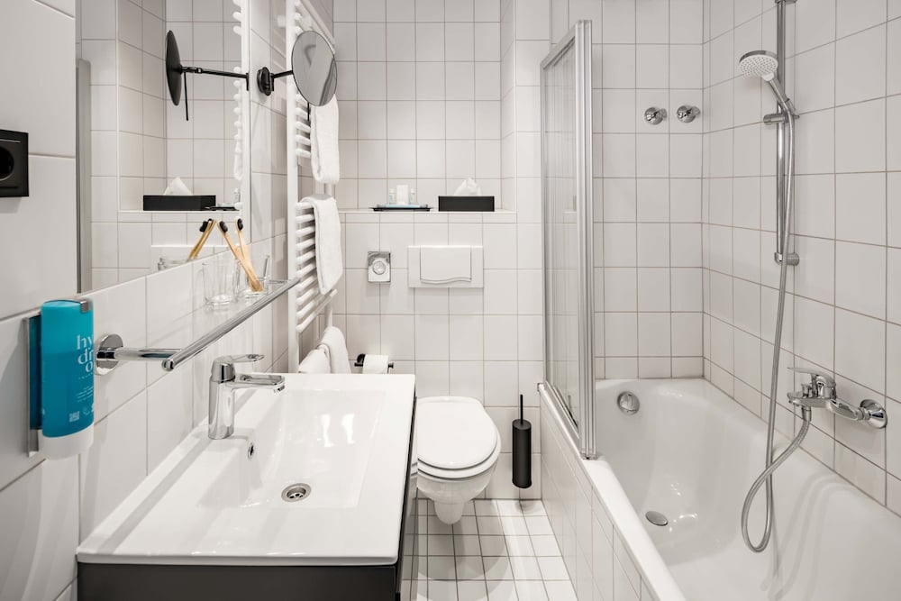 Hotel AMANO Dusseldorf 93/97