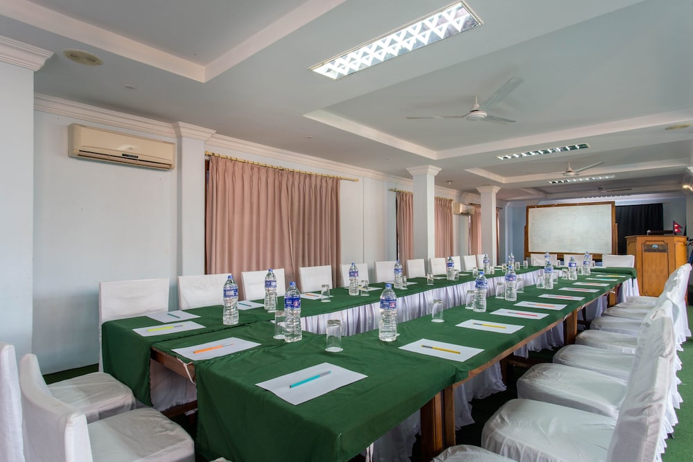 Hotel Tulsi 36/50