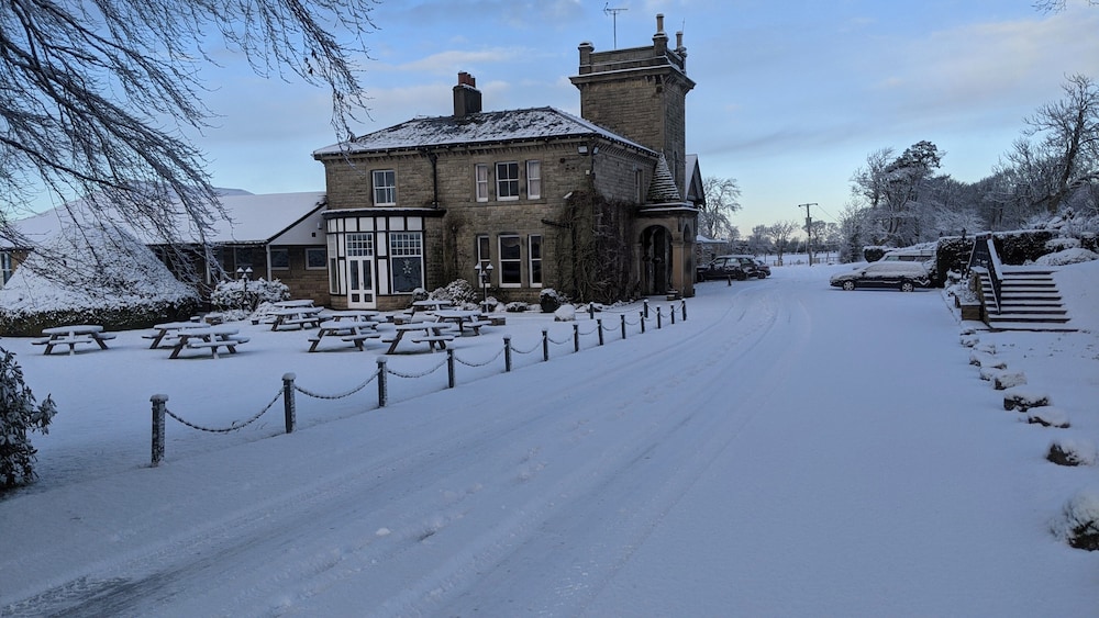 Hundith Hill Hotel 2/66