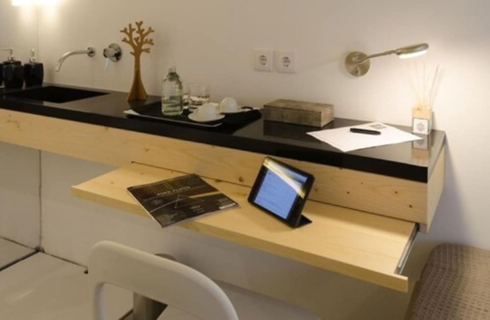 Liv Inn Guest House 46/46