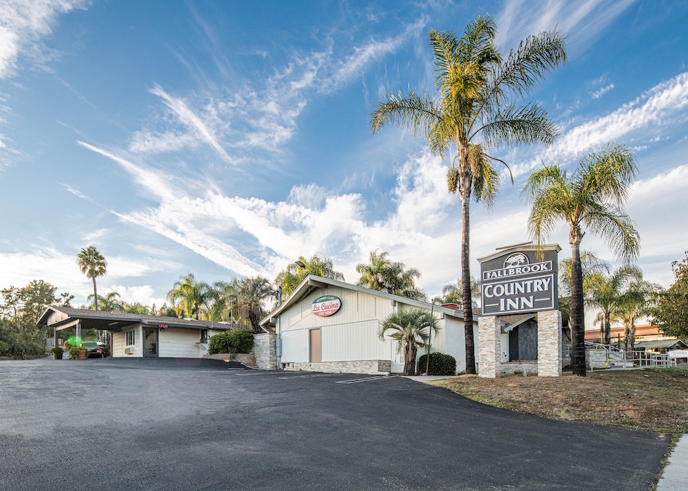 Fallbrook Country Inn 6/65