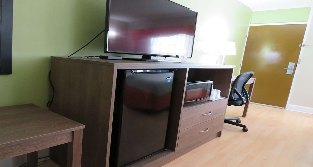 SureStay Plus Hotel by Best Western St Marys Cumberland 33/37