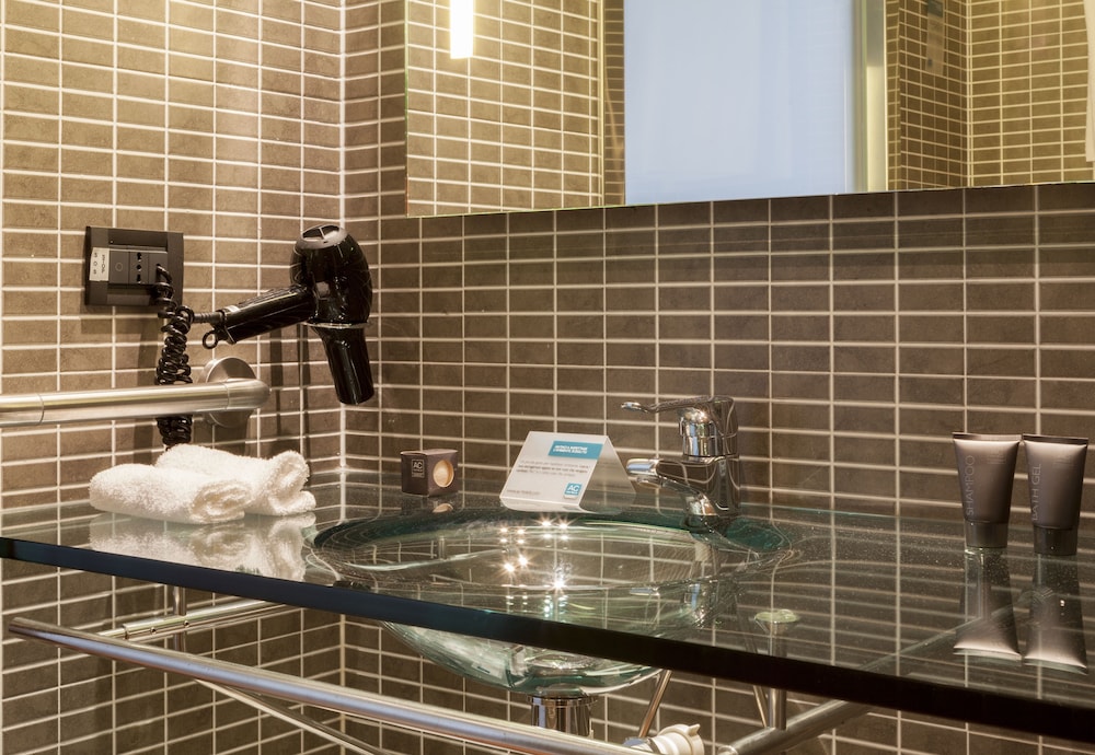 Ac Hotel Padova By Marriott 49/50