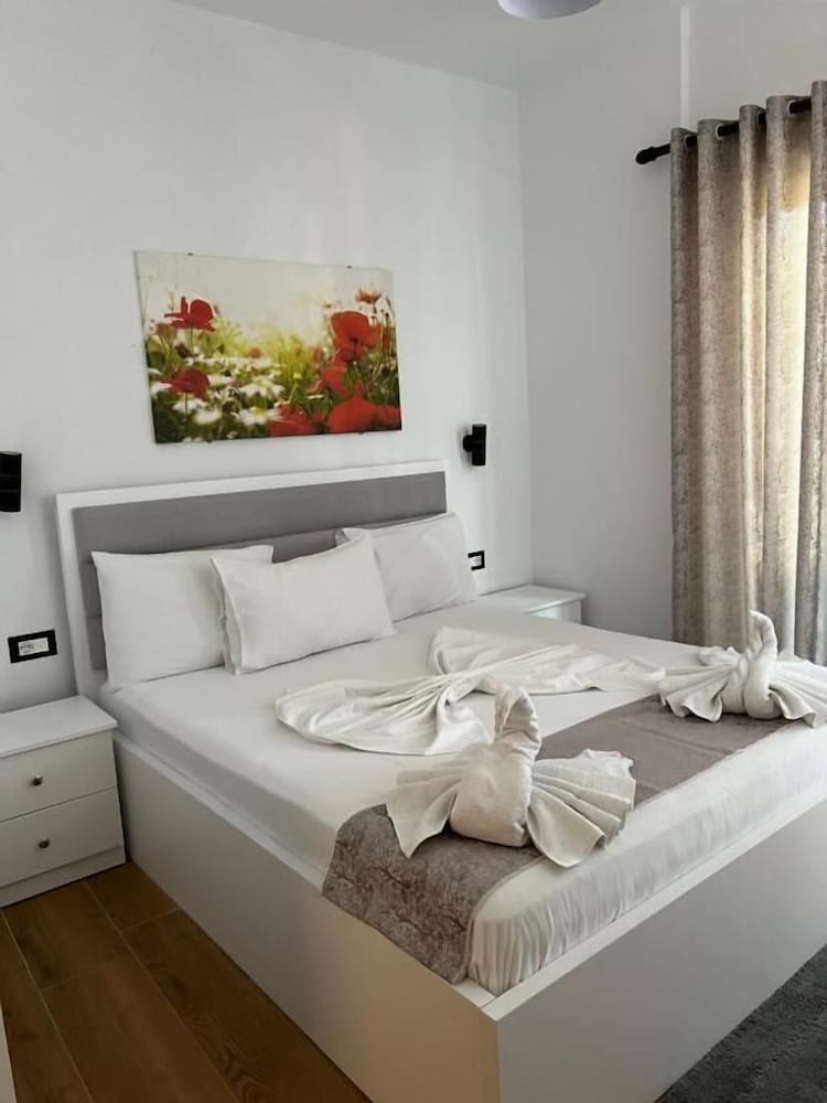 Hotel Real 33/57
