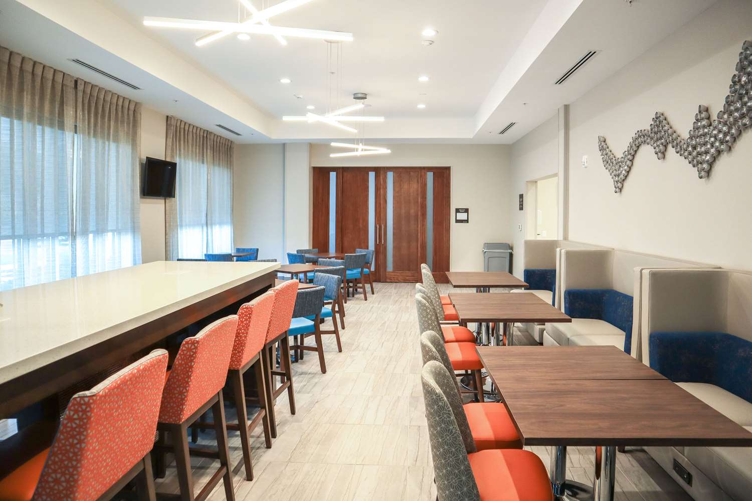 Comfort Suites Gainesville Near University 26/29