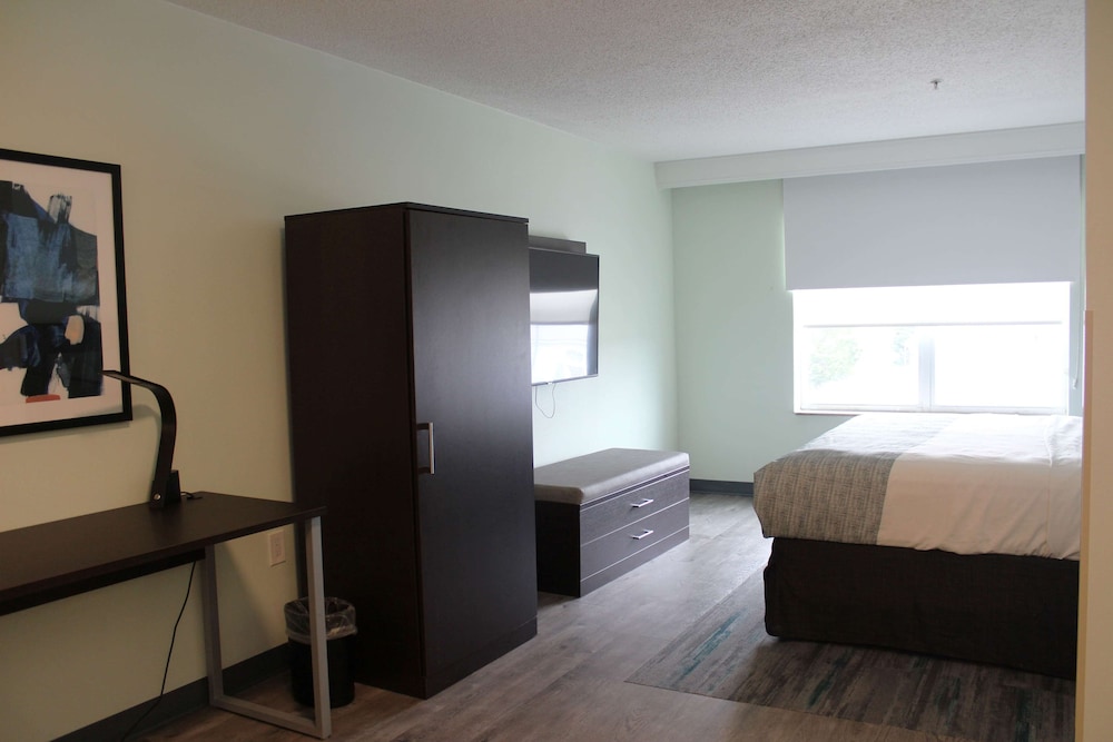Wingate by Wyndham Waldorf - Washington DC Area 24/48