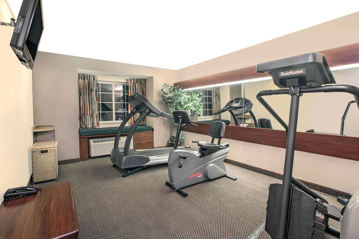 Microtel Inn & Suites by Wyndham Meridian 10/23
