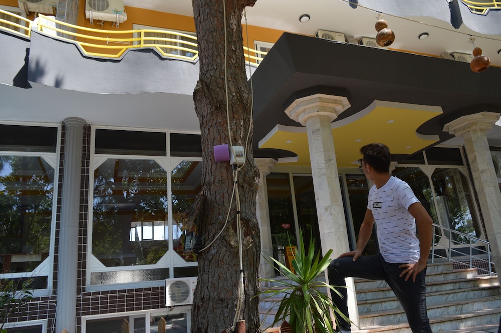 SELINUS BEACH CLUB HOTEL 33/50