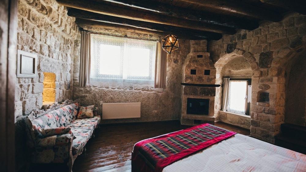 CAPPADOCIA OLD HOUSES 15/49