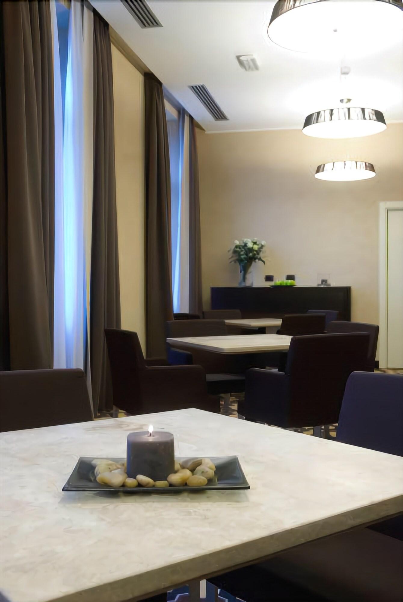 Hotel Principe Di Torino 14/15