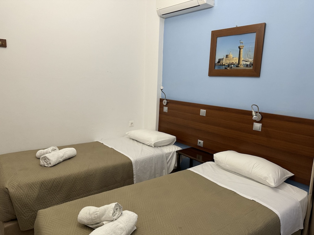 Eleni Rooms 7/40