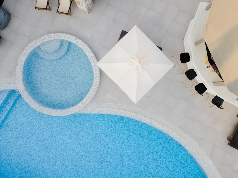 Melidron Luxury Hotel & Suites 26/50