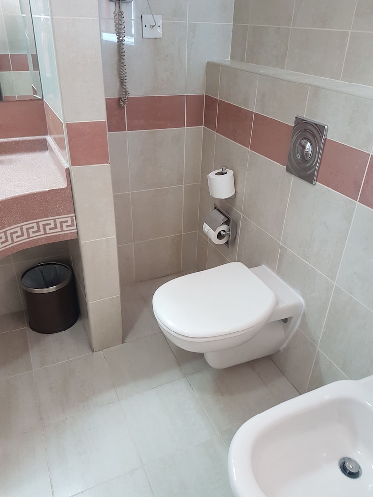 Platinum Hotel Apartment 18/20