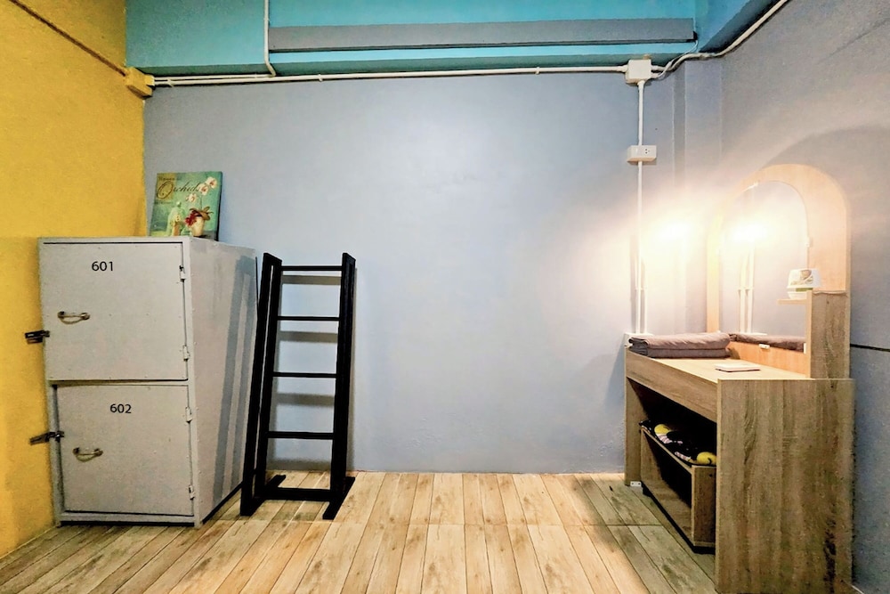 Me U Hostel - Adults Only 36/53