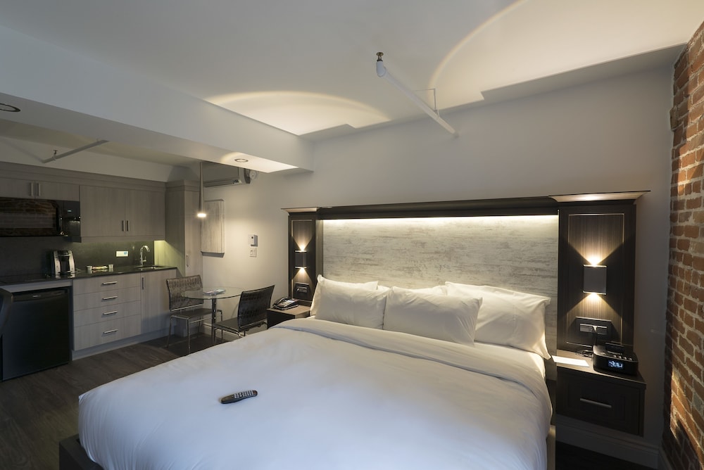 HOTEL PORT-ROYAL 19/52