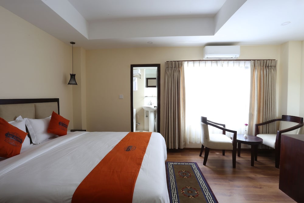 Hotel Jay Suites 26/75