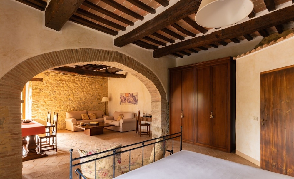 Tenuta Fattoria Vecchia 62/85