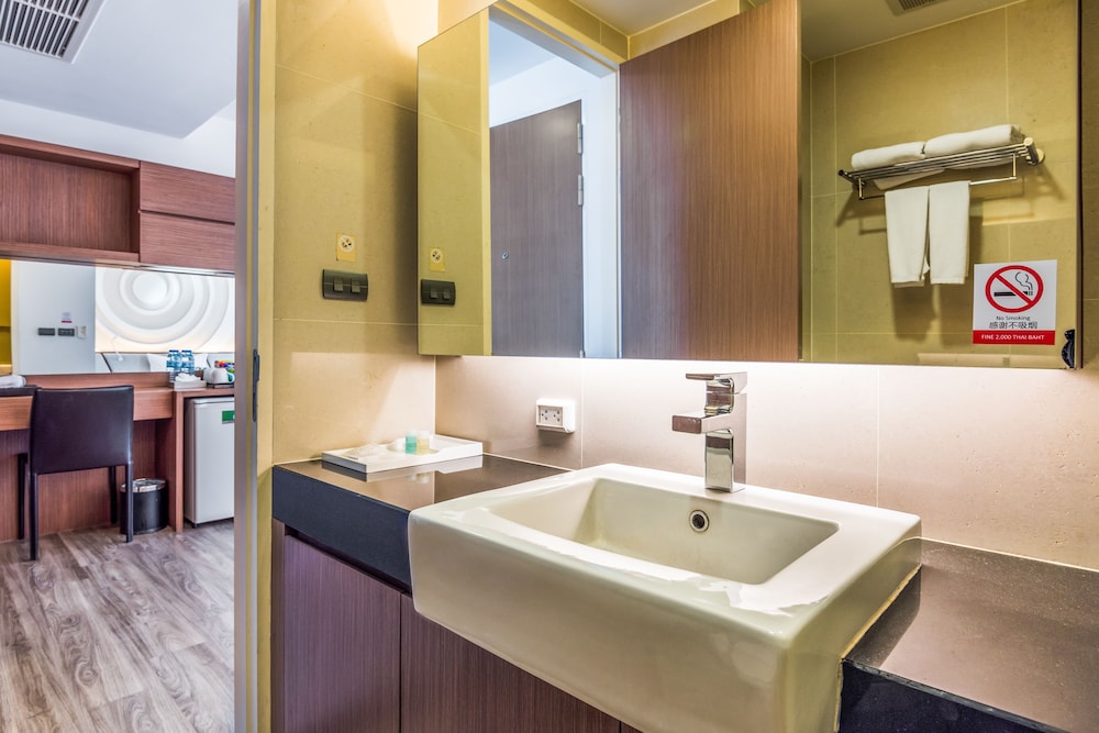 Olive Bangkok Hotel 43/46