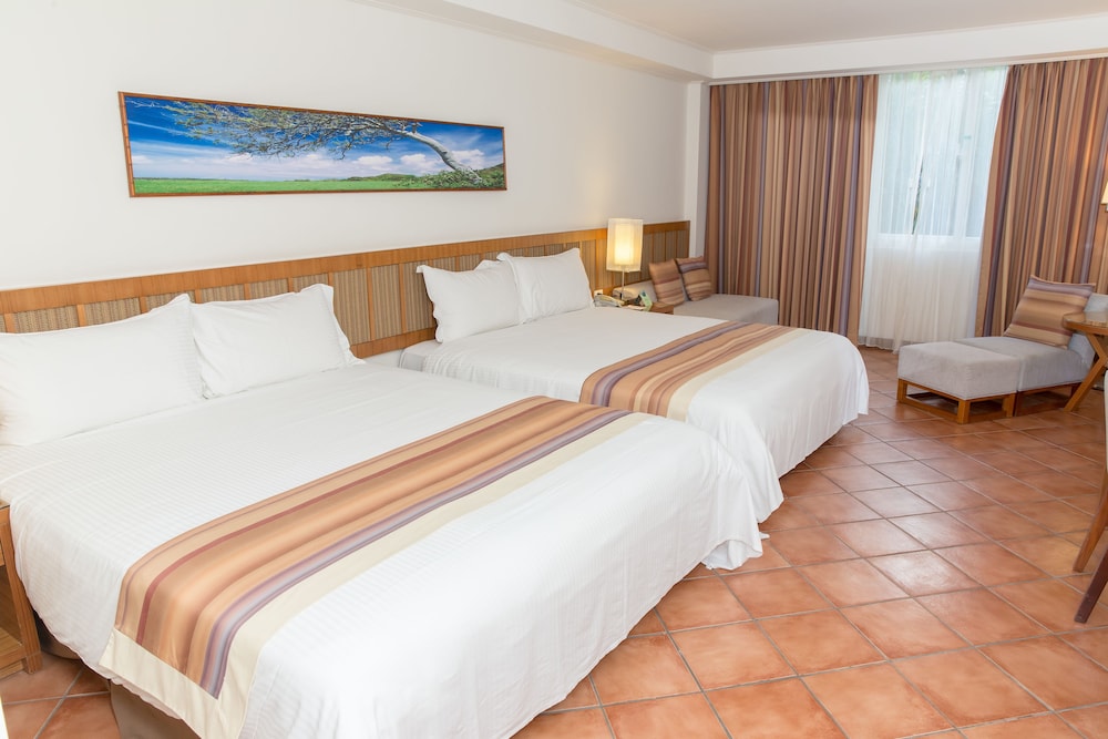Fullon Resort Kending 8/48