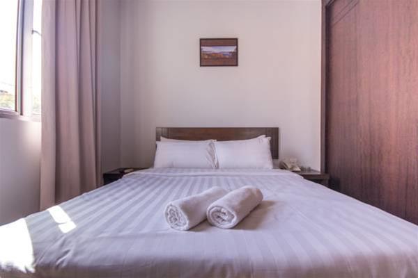 Chariton Hotel Butterworth 11/25