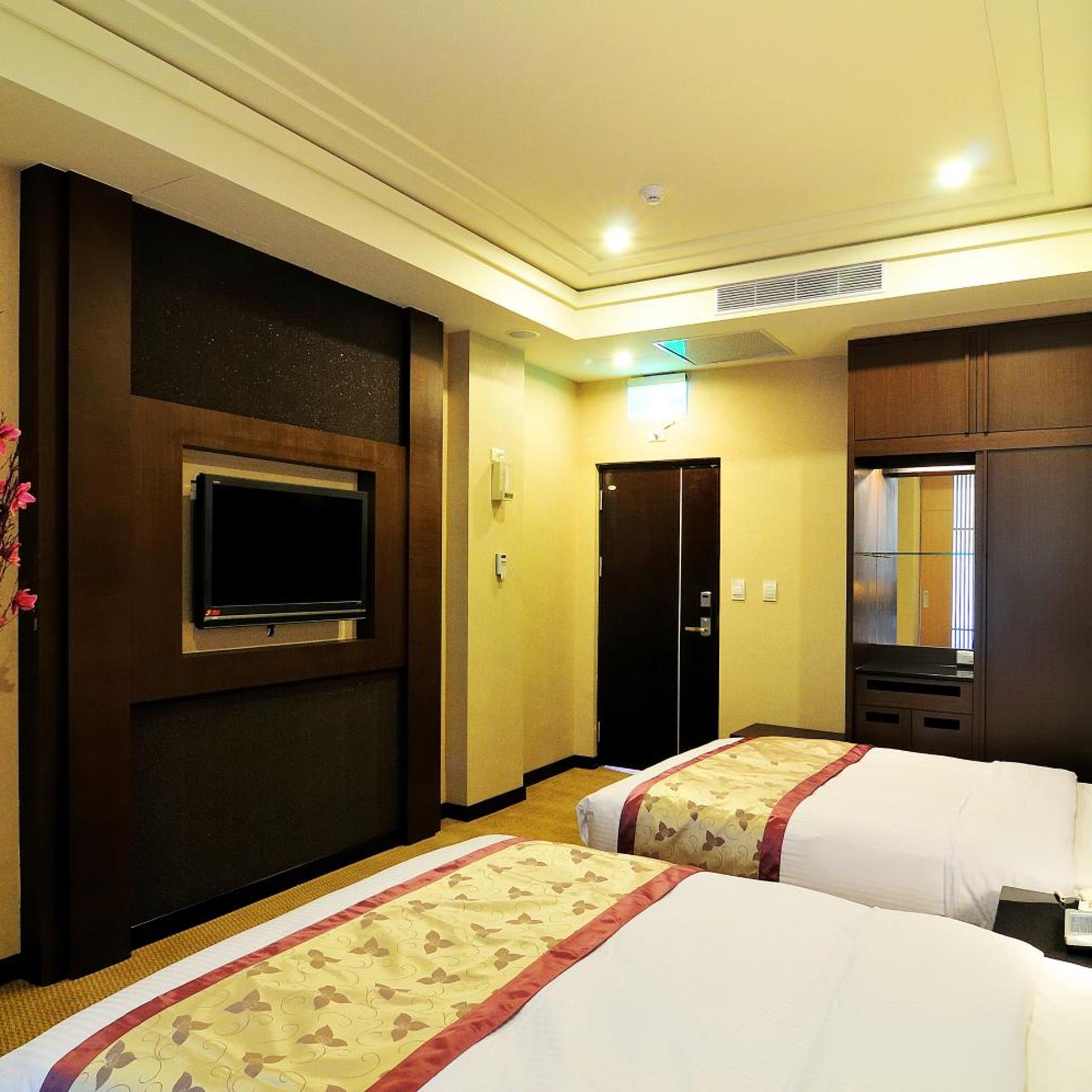 Jinshan Bay Spring Resort 12/45
