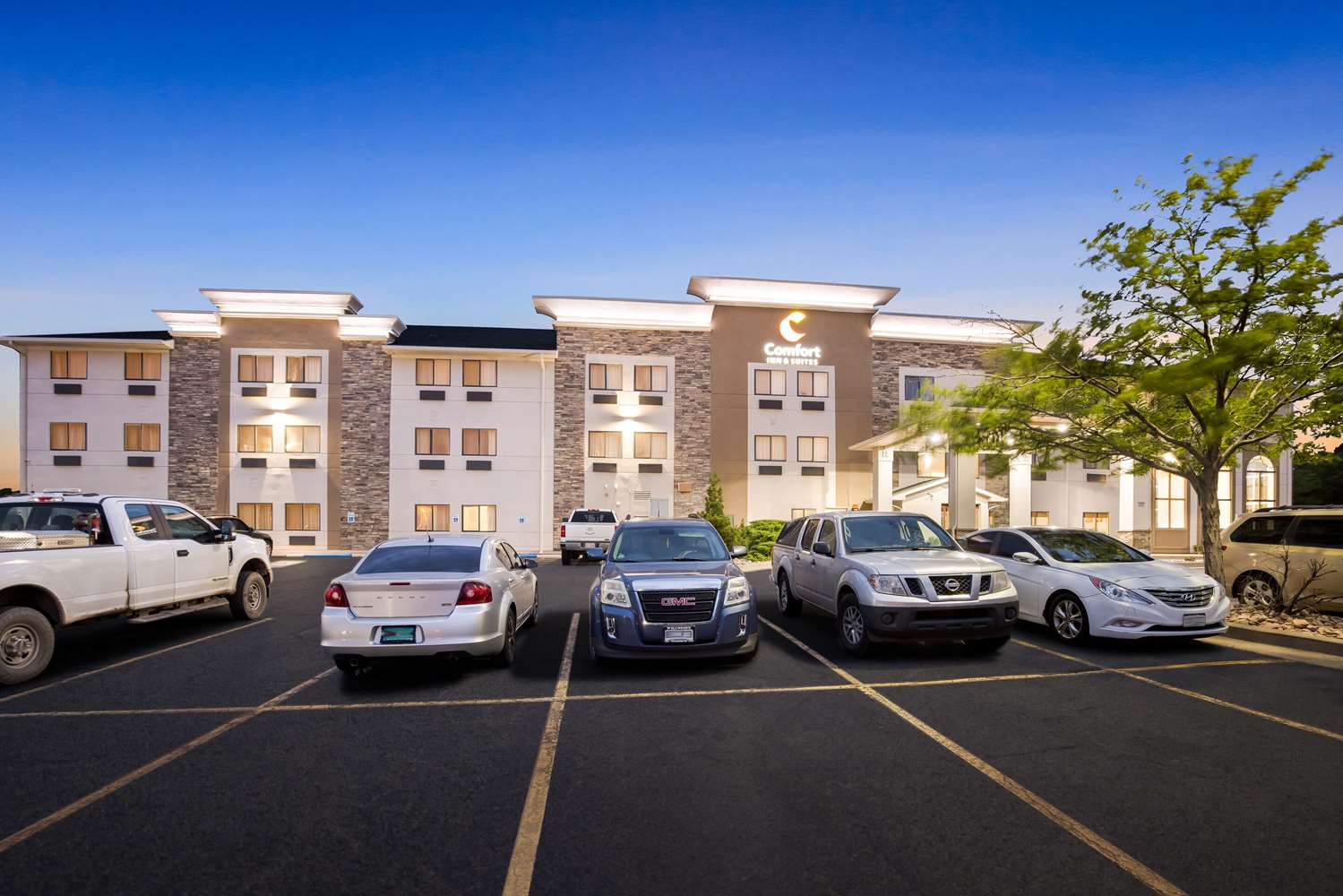 Comfort Inn Suites Pueblo 21/24