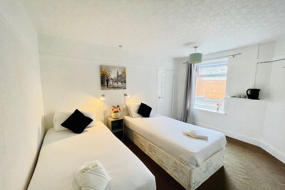 OYO Harbour Hotel 22/61