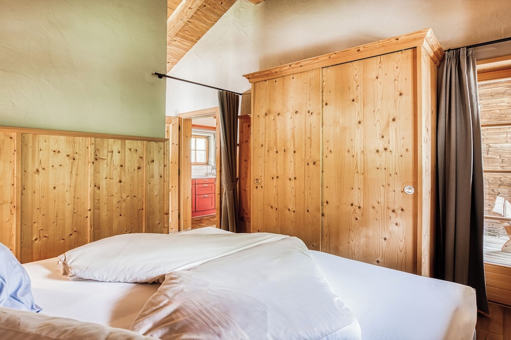 1 Bedroom, Chalet, Double Bed, Sofa, Private Spa