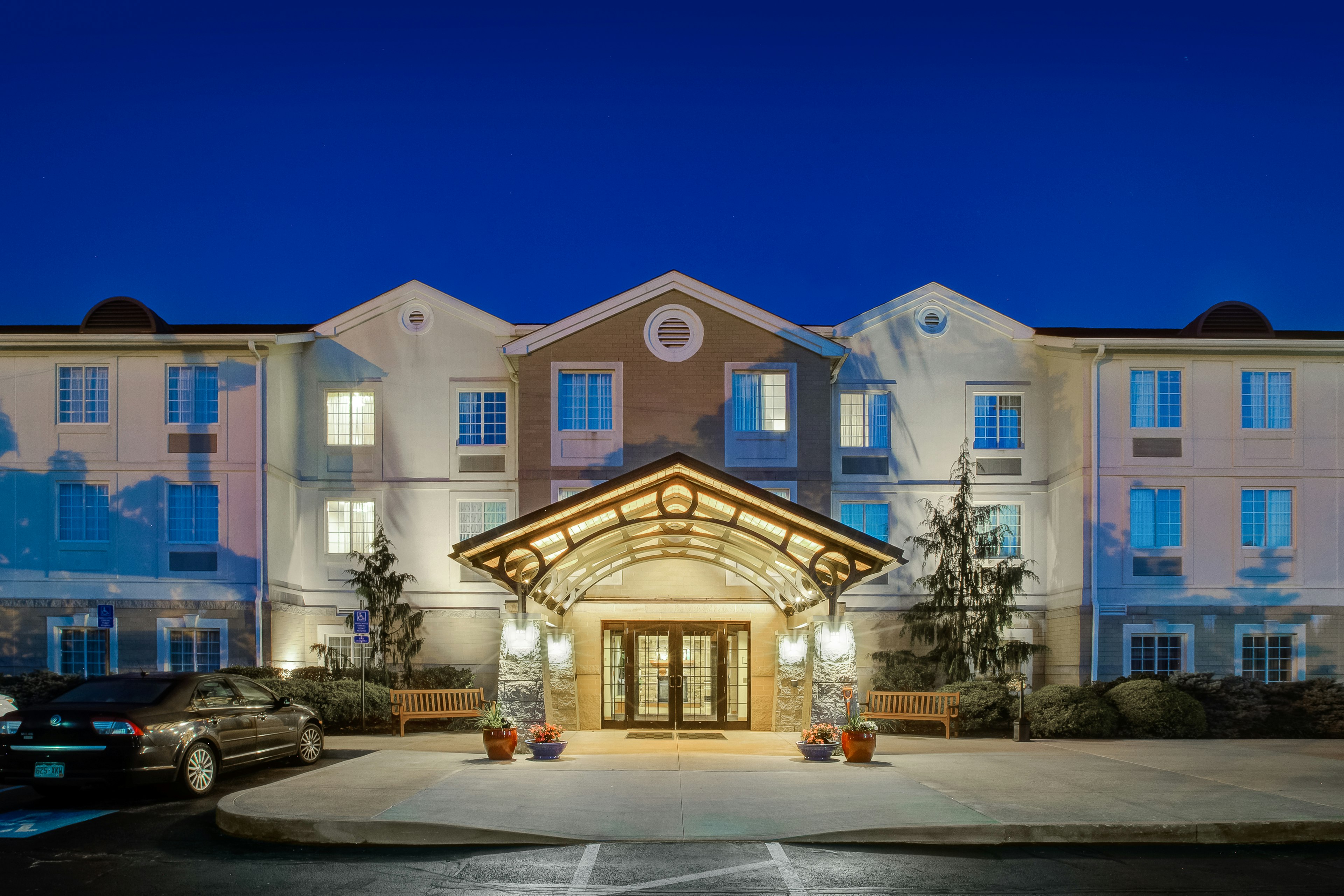 Staybridge Suites Cleveland Mayfield Heights Beachwood 59/68