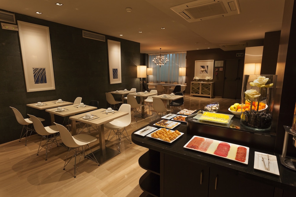 Hotel Conqueridor Ex Medium 57/72