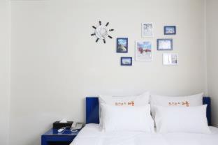 ROOM ASSIGNED ON ARRIVAL