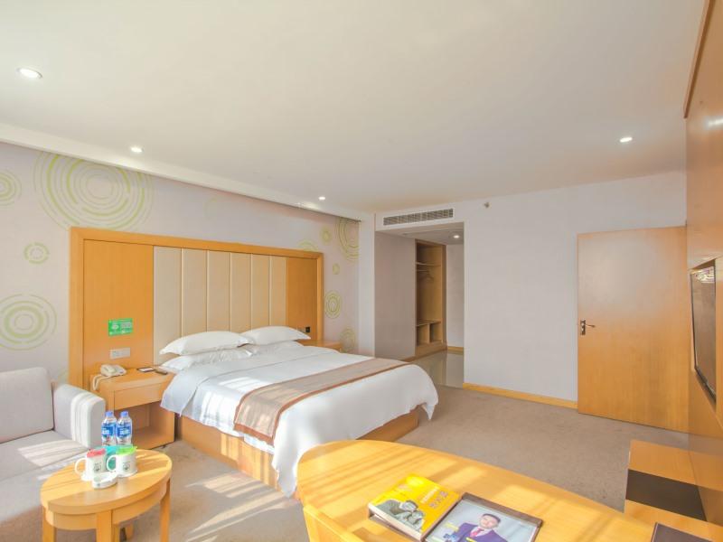 GreenTree Inn Jiaxing Tongxiang City Chongfu International Fur Center Business Hotel 32/39