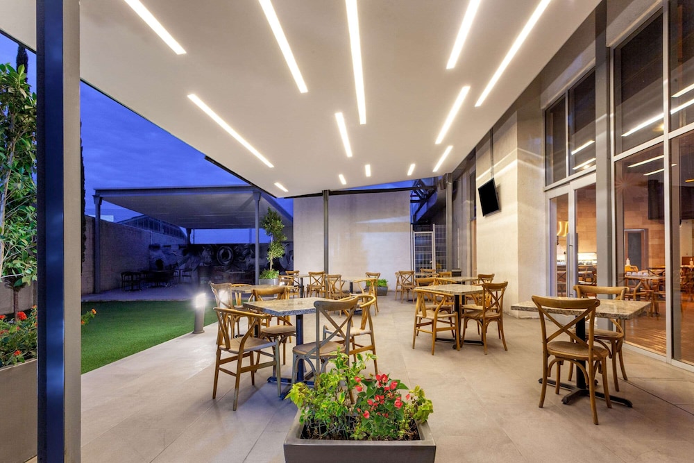 Tryp By Wyndham San Luis Potosi 34/48