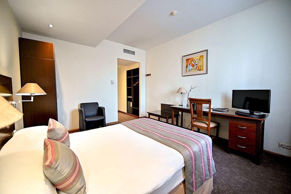 STANDARD, SINGLE, QUEEN BED