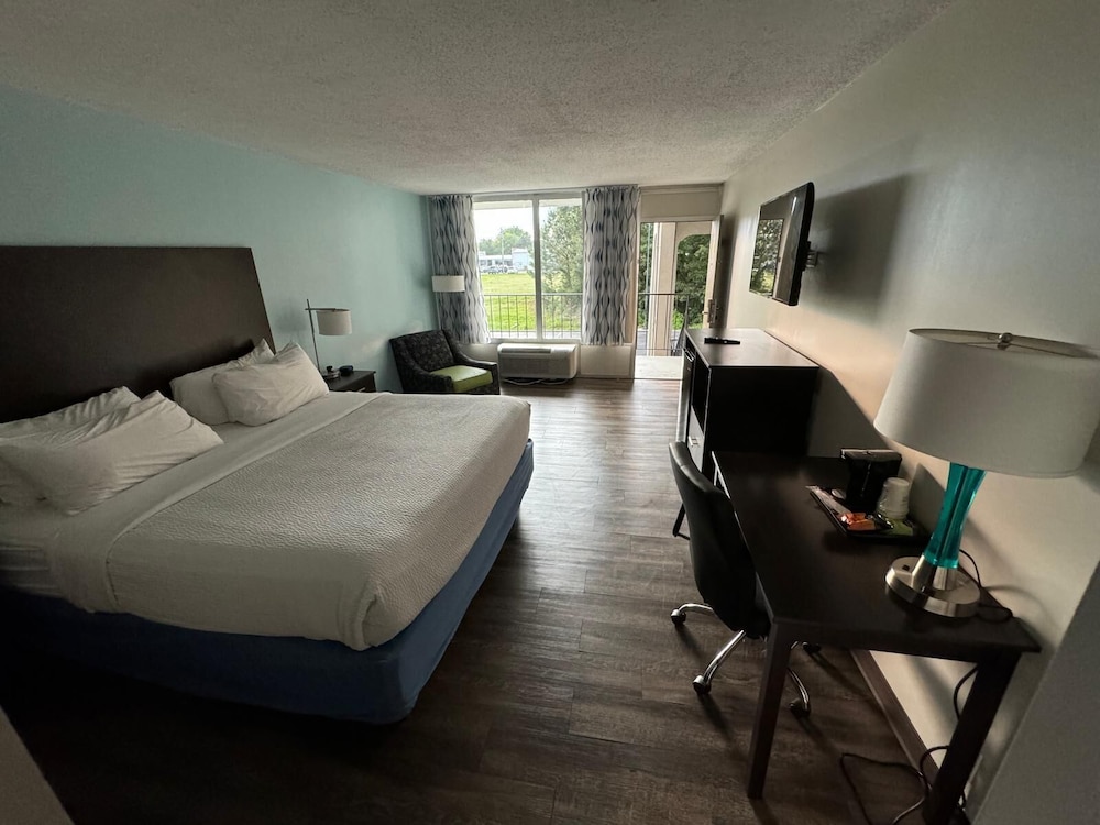 Days Inn by Wyndham Goldsboro 21/53