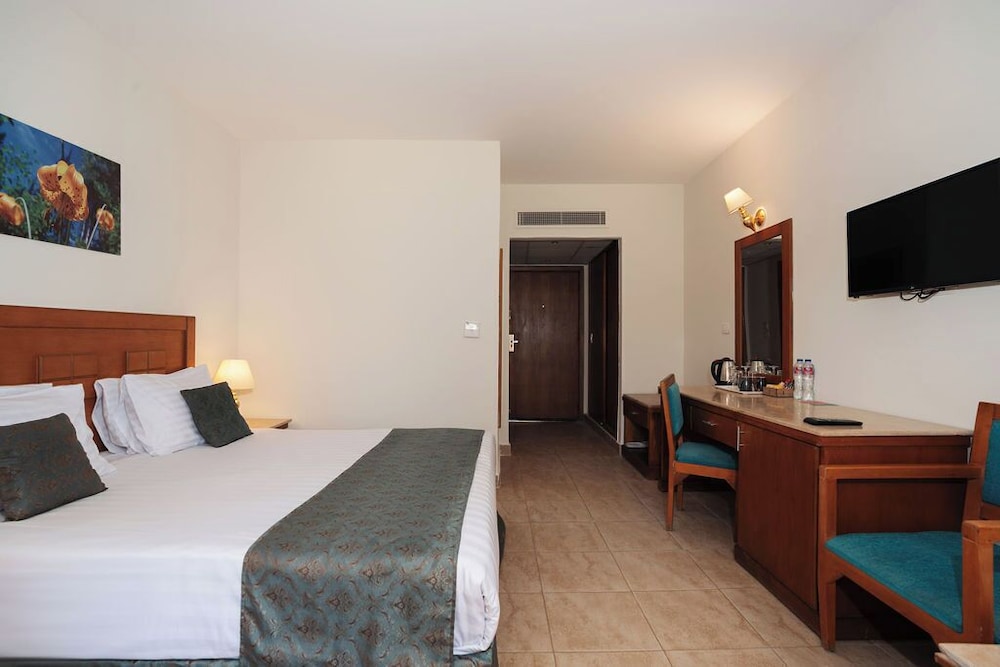 SUNRISE Serano Club Resort 14/61