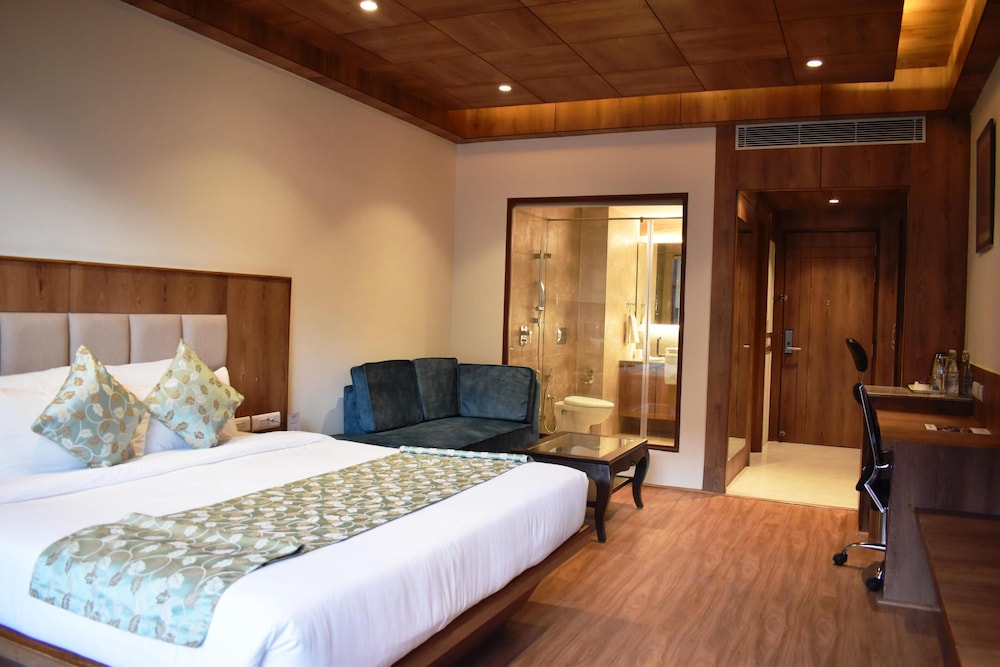 The Orchid Manali 11/30