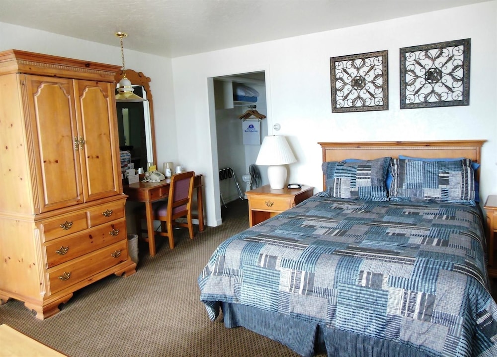 Americas Best Value Port Polson Inn 30/67