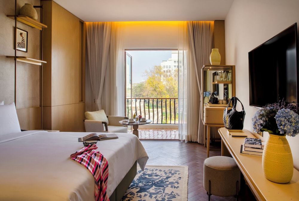 PREMIUM, BALCONY