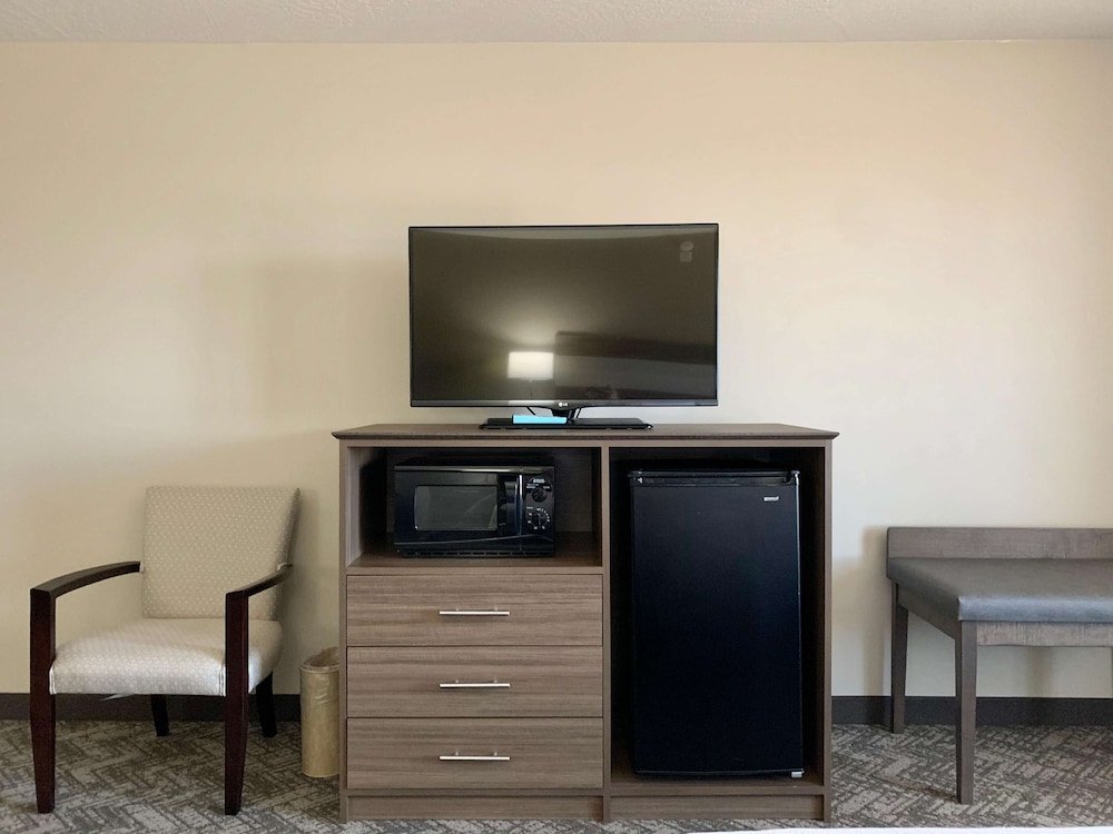 Best Western Plus Great Northern Inn 43/47