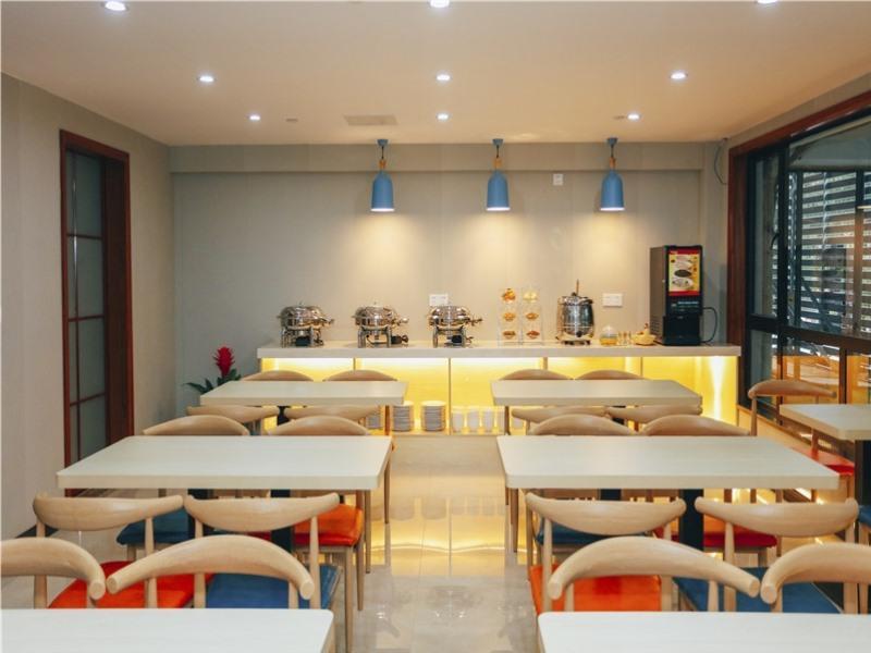 GreenTree Alliance Shanghai West Shuichan Road Hotel 17/20