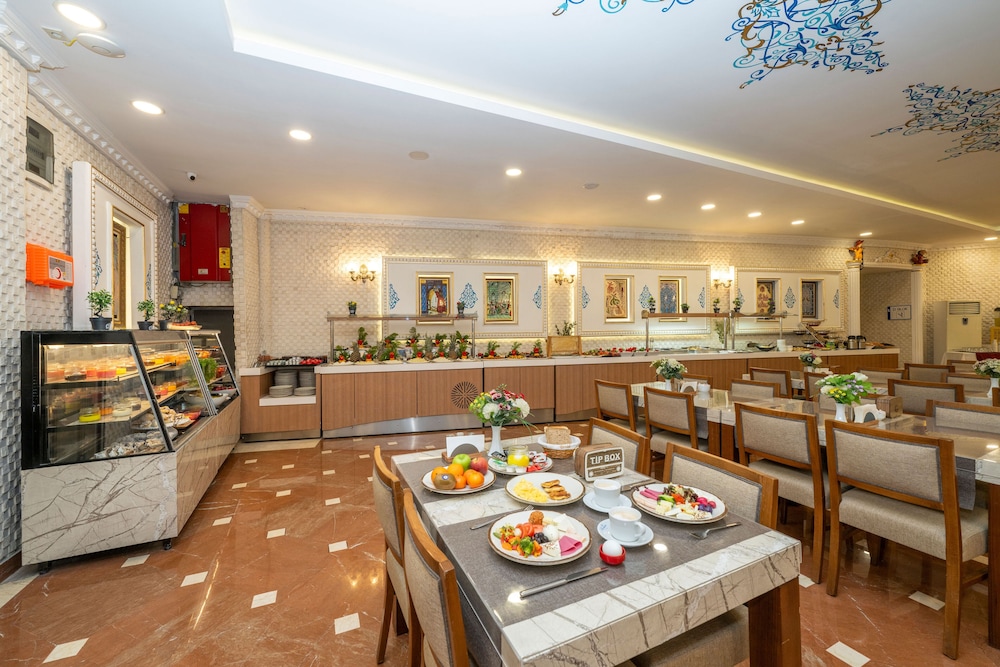 Byzantium Hotel & Suites 32/50